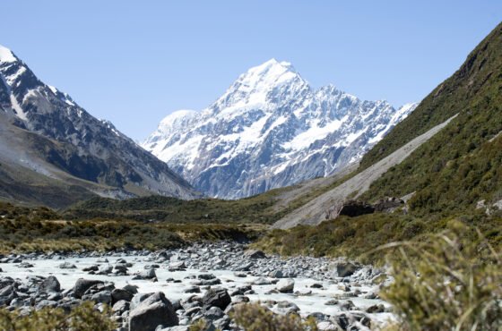 Queenstown to Mount Cook & Hooker Valley Track Private Day Tour